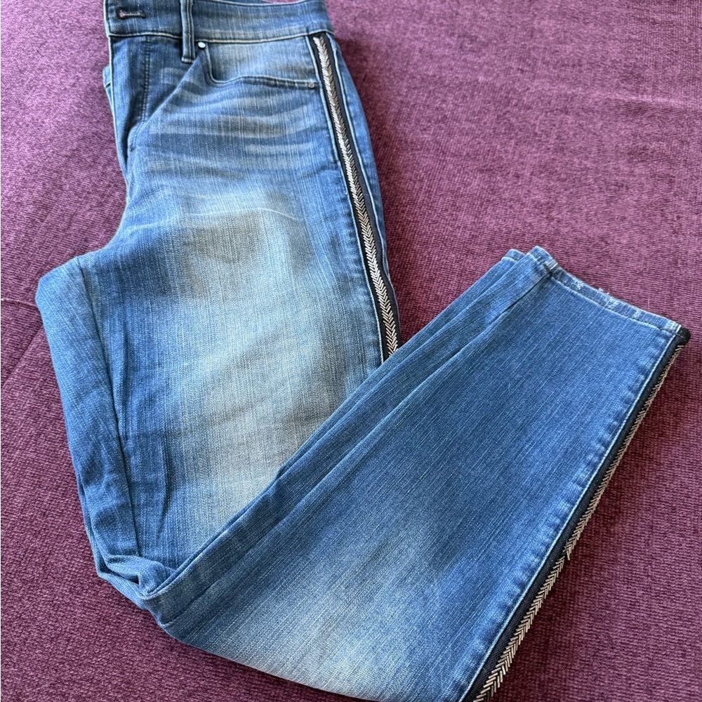 White House Black Market Blue Skinny Beaded embellished Jeans size 8